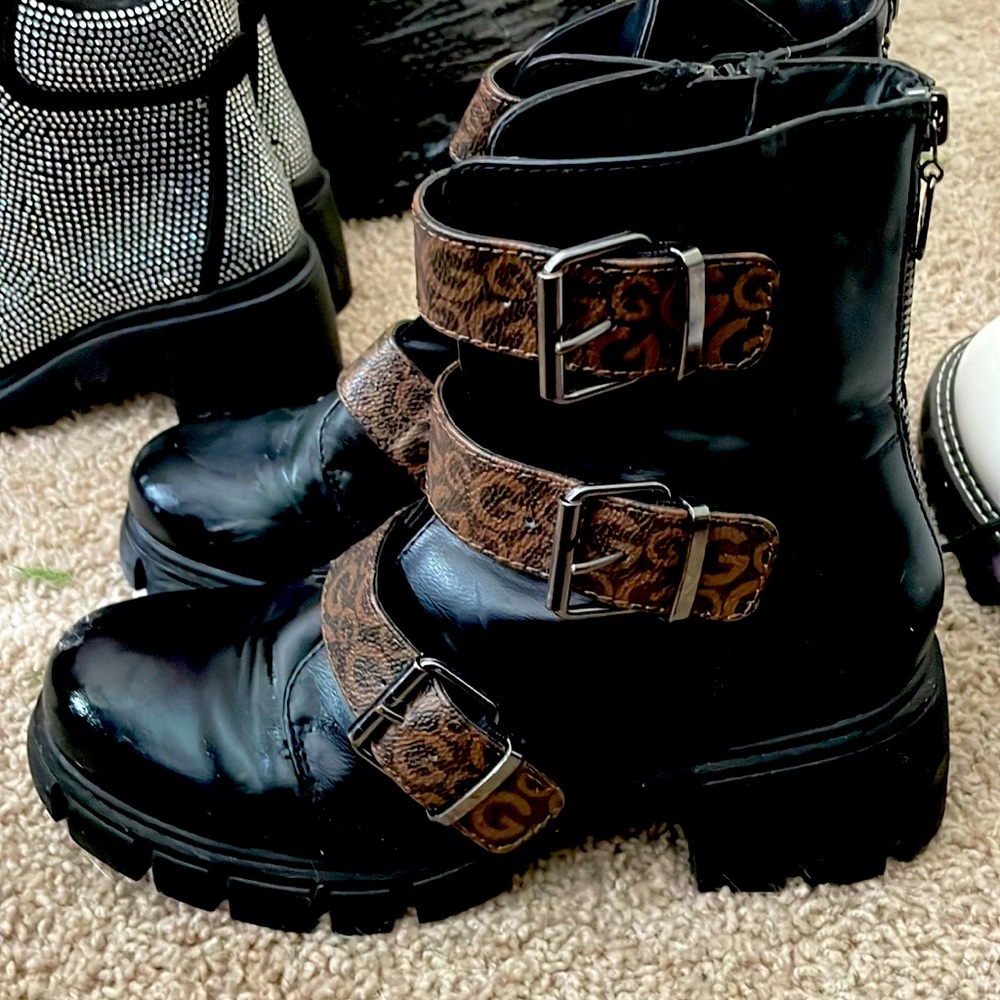 Really cute like new triple buckle G Los Angeles boots! Worn literally twice!